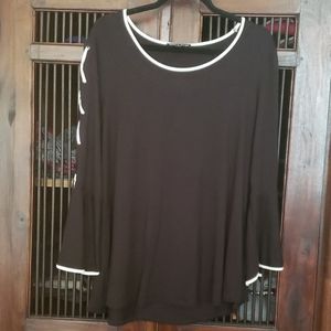 🤍🖤🤓Belle sleeve black top🤓🖤🤍